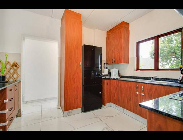 3 BEDROOM HOUSE FOR SALE IN CRAIGAVON